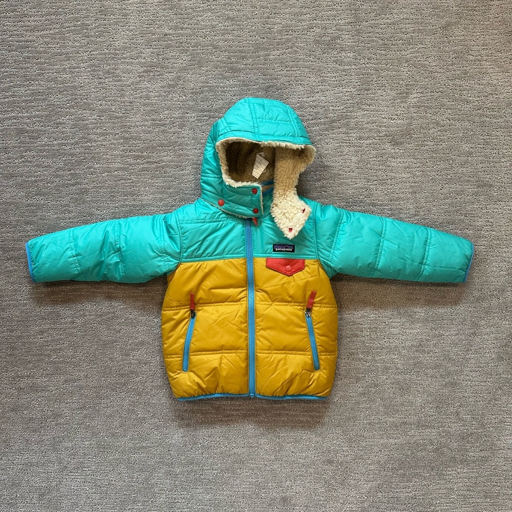 Patagonia Reversible Tribbles Jacket (size 4T)